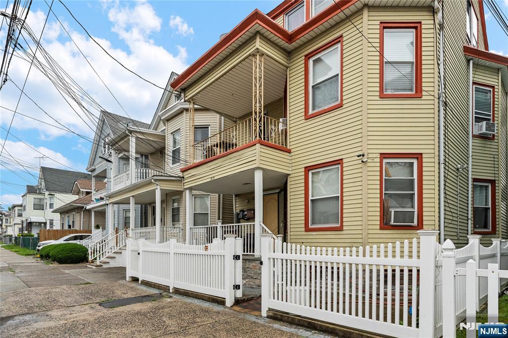313 18th Street,Paterson, NJ 07524