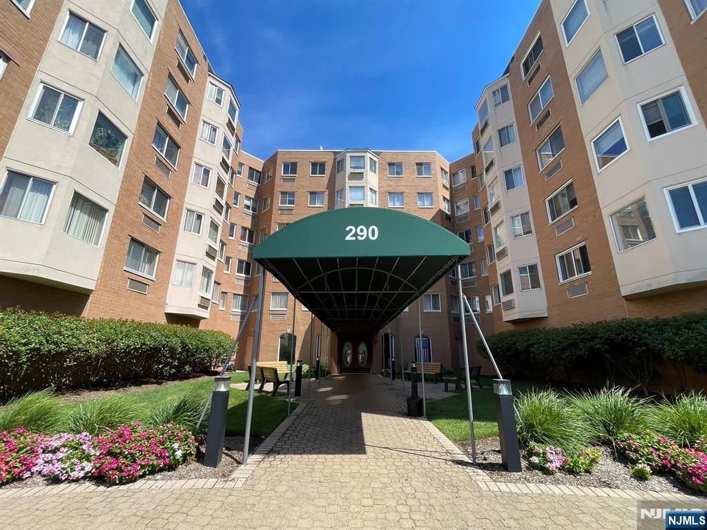 290 Anderson Street,Hackensack, NJ 07601