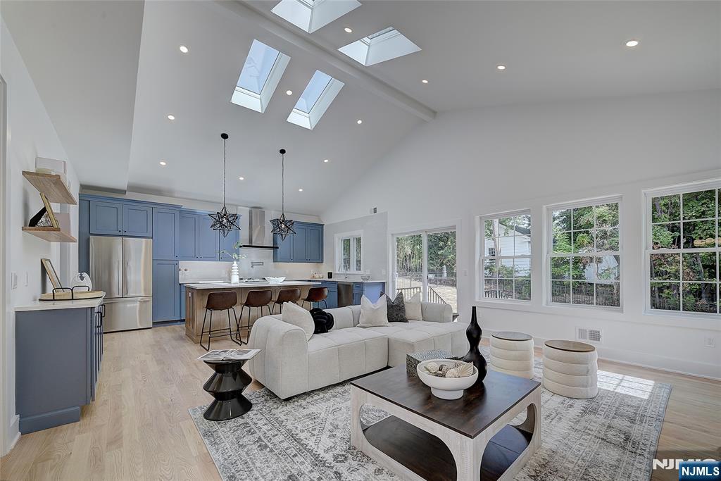 13 Collinwood Road,Maplewood, NJ 07040