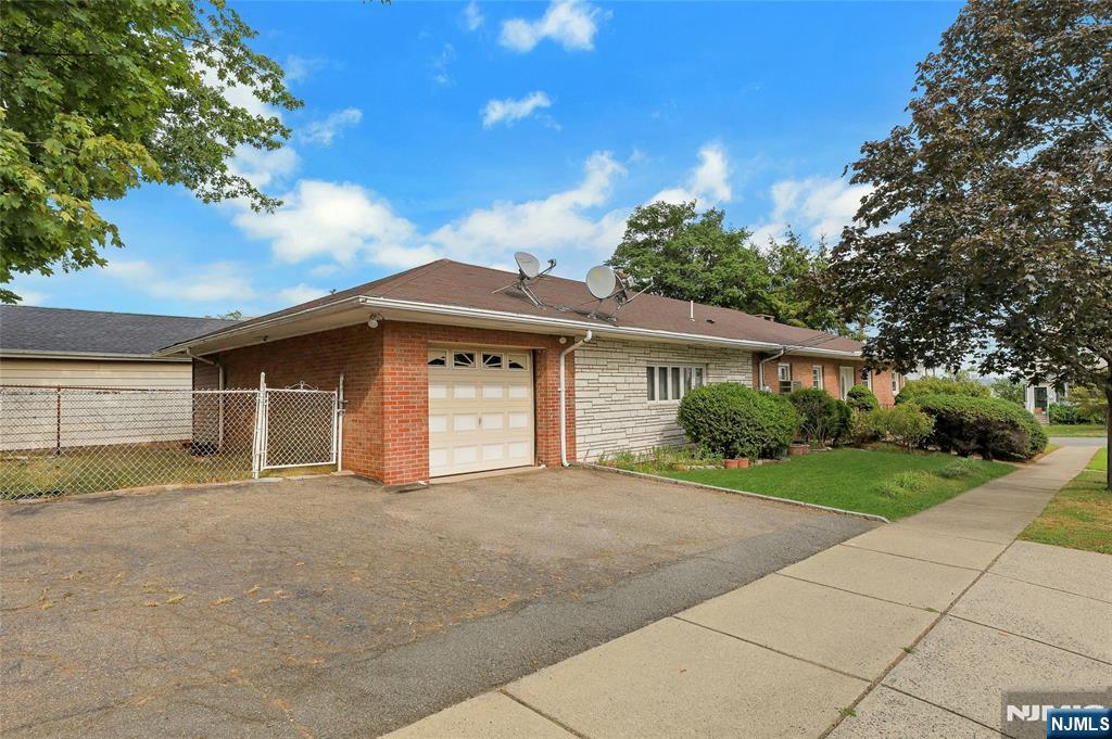 321 Bell Avenue,Hasbrouck Heights, NJ 07604