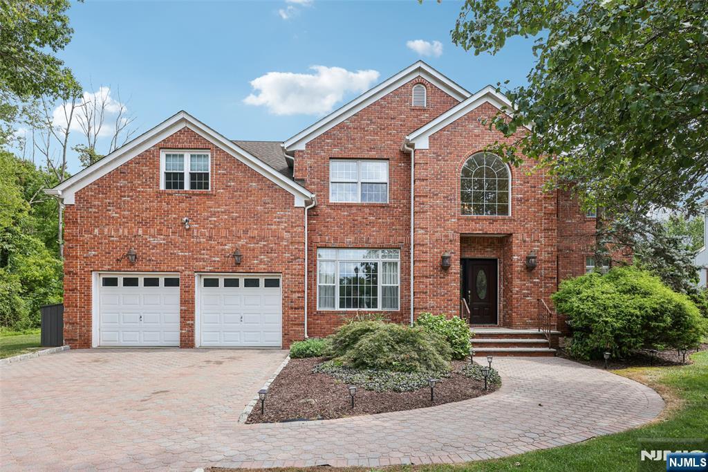 3 Hasemann Court,West Caldwell, NJ 07006