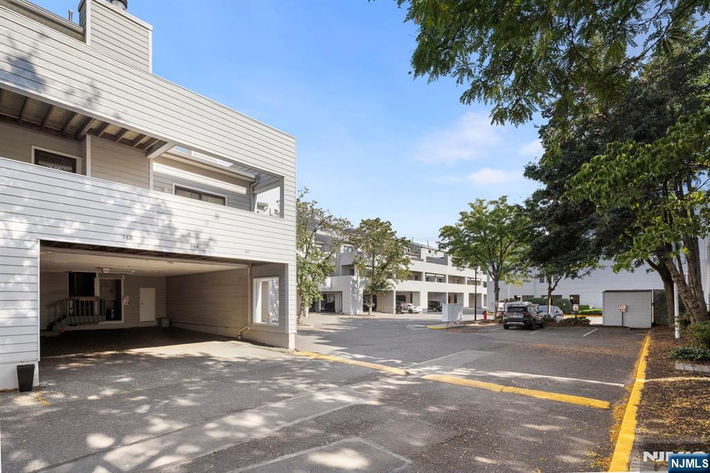 766 Spinnaker Court,Secaucus, NJ 07094