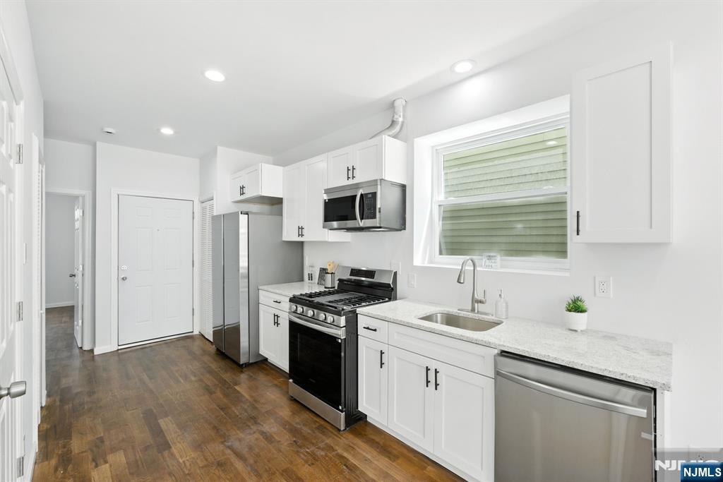 196 Malvern Street,Newark, NJ 07105