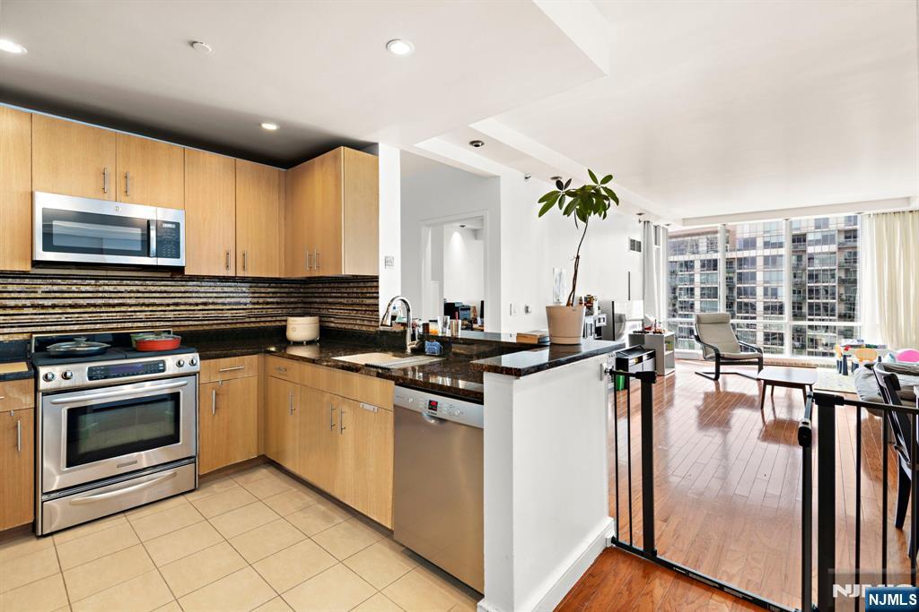 1 Shore Lane,Jersey City, NJ 07310
