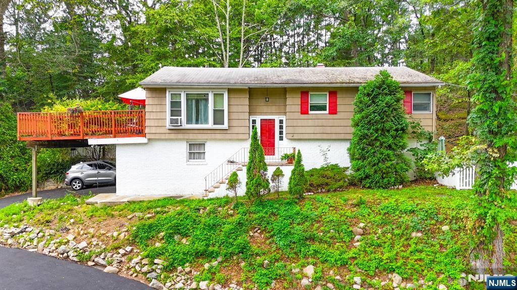 348 Conklintown Road,Ringwood, NJ 07456