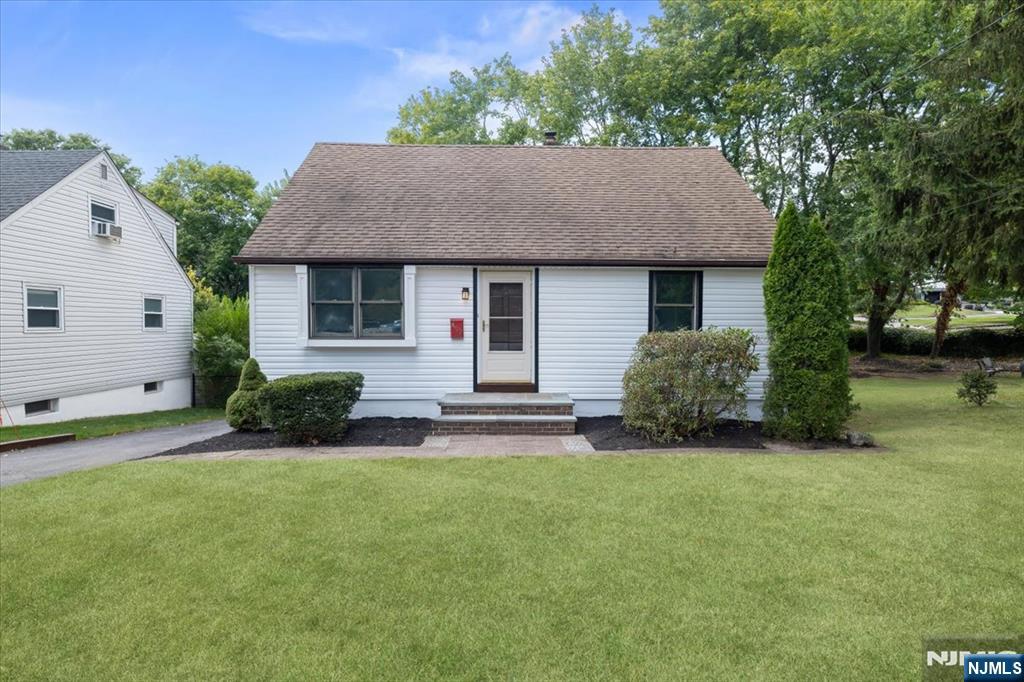 499 Goffle Road,Wyckoff, NJ 07481