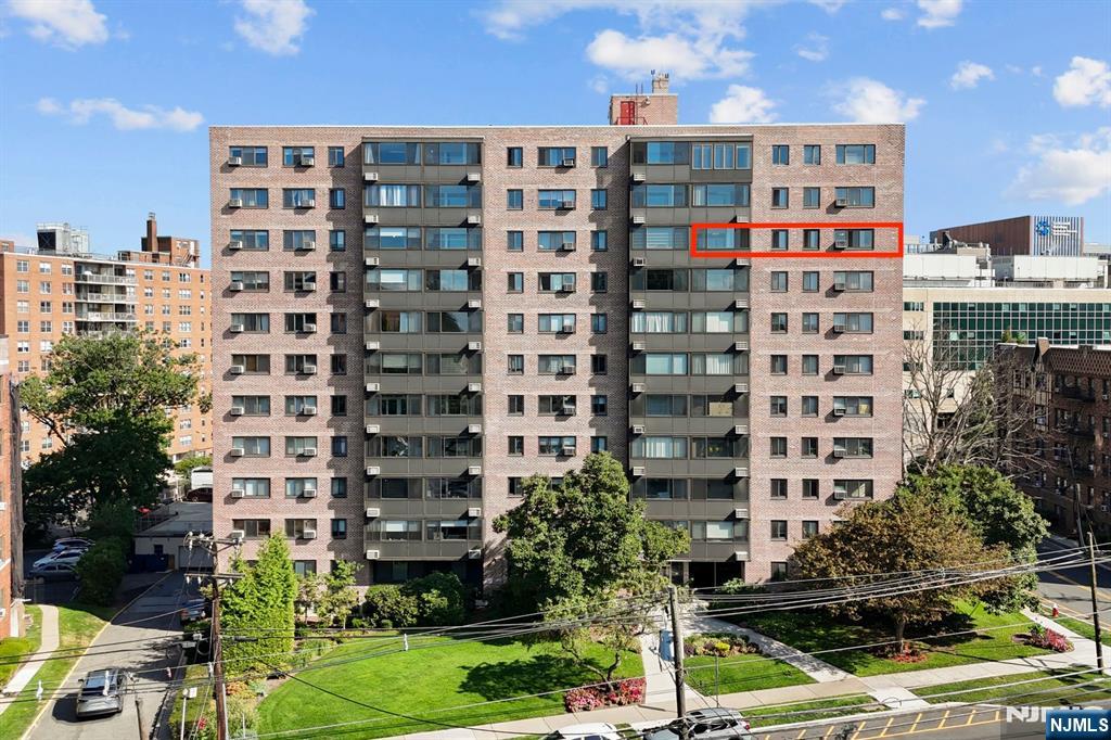 90 Prospect Avenue,Hackensack, NJ 07601