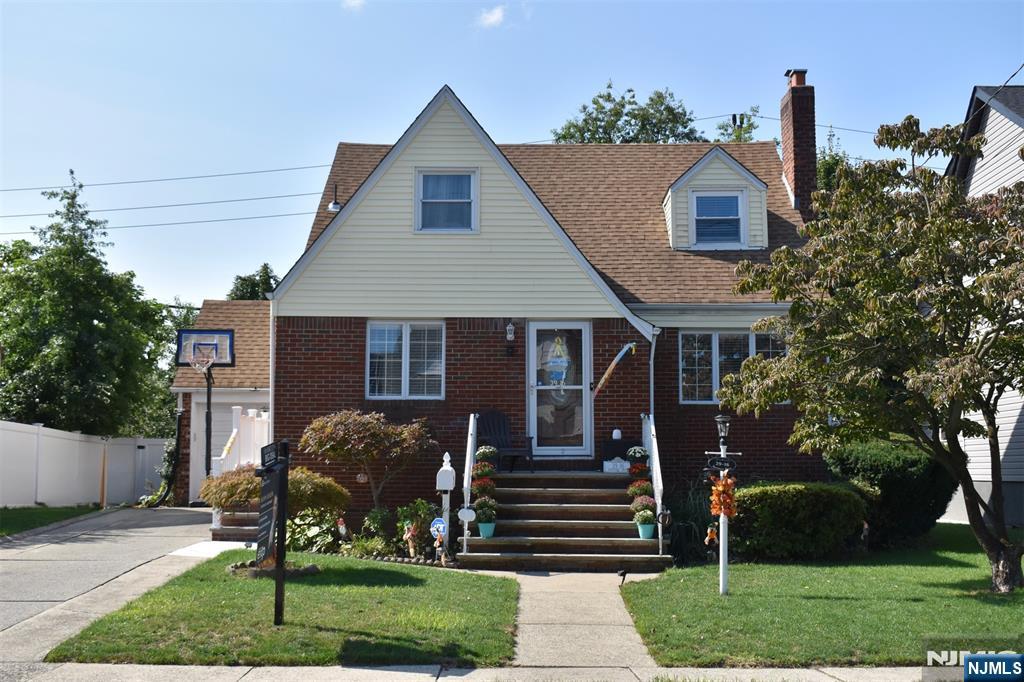 39-16 Northern Drive,Fair Lawn, NJ 07410