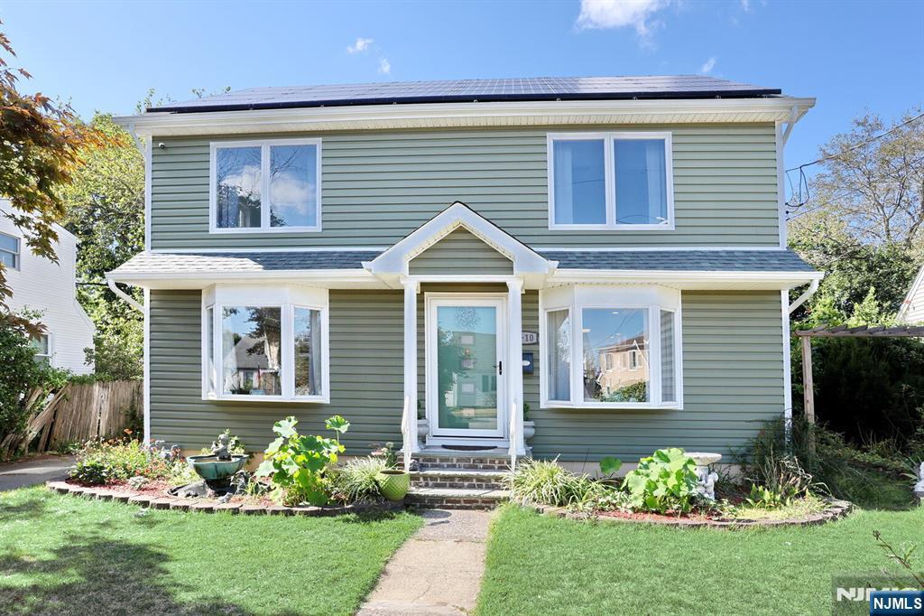 9-10 Mansfield Drive,Fair Lawn, NJ 07410