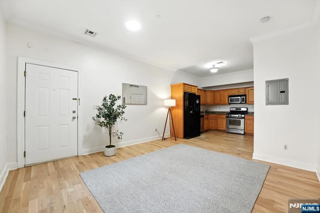 85 Broadway ,Jersey City, NJ 07306