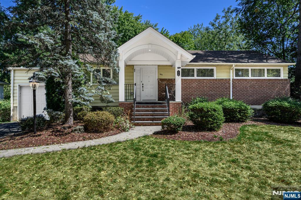 170 Oak Avenue,River Edge, NJ 07661