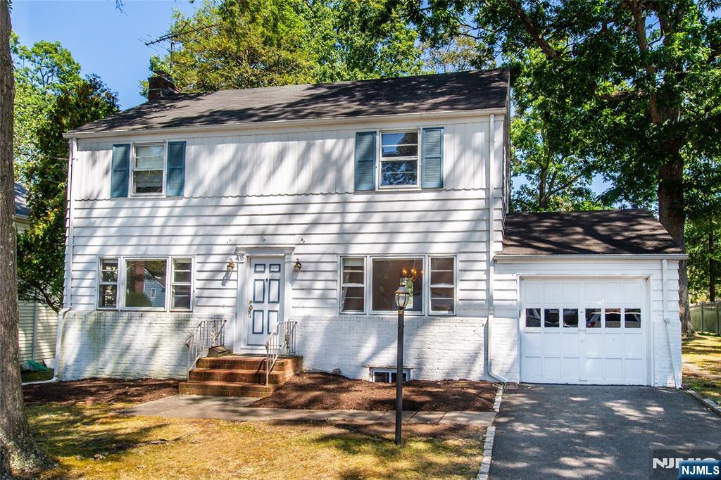 135 Washington Avenue,West Caldwell, NJ 07006
