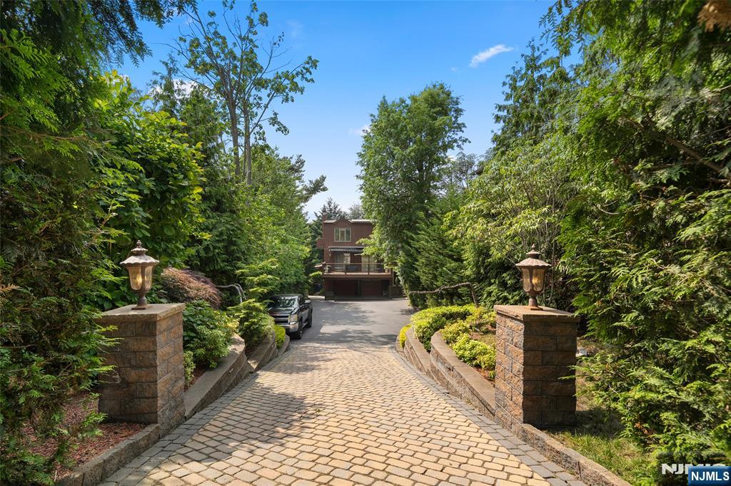 459 Hillside Avenue,Palisades Park, NJ 07650