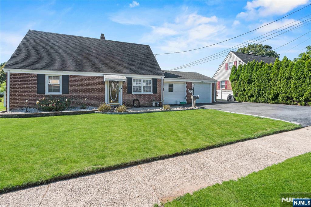 595 Duke Road,New Milford, NJ 07646