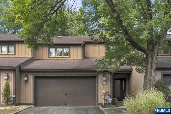 29 Pond Circle,Wayne, NJ 07470