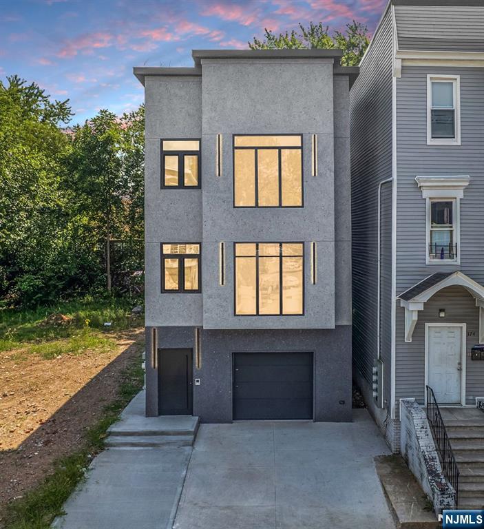 372 21st Street,Irvington, NJ 07111