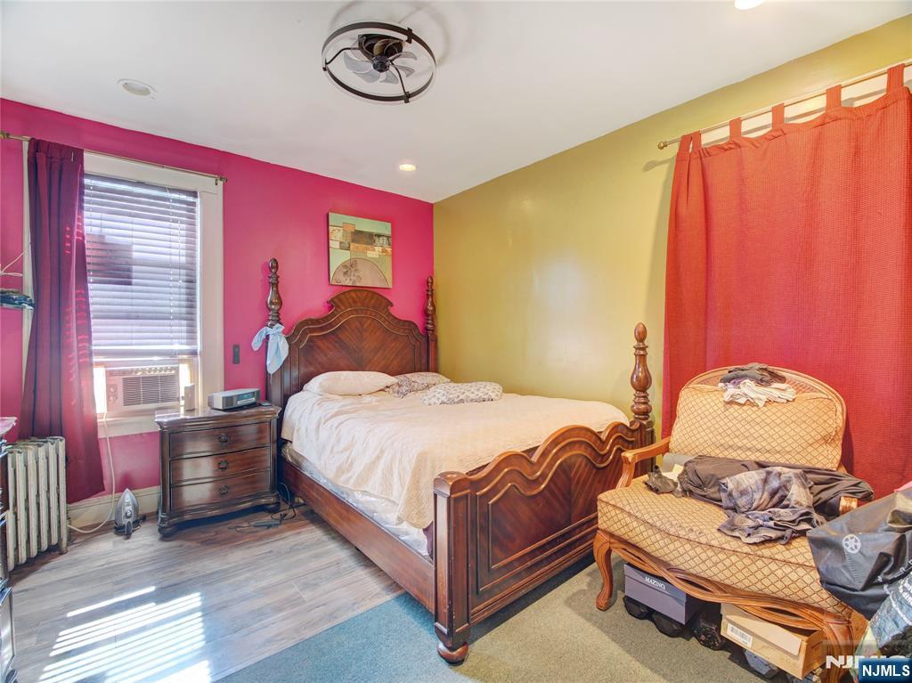 170 Oakland Terrace,Newark, NJ 07106