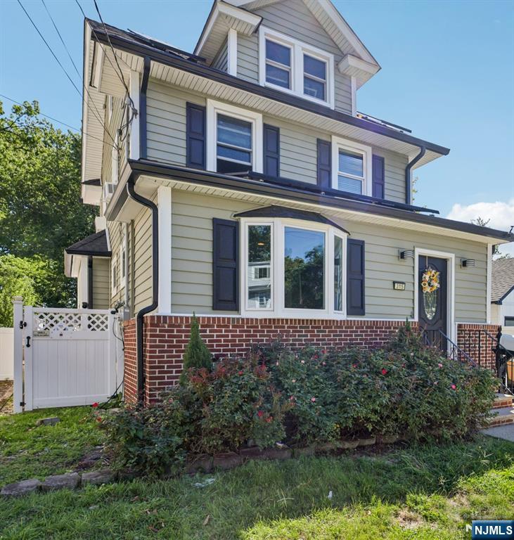 315 Hemlock Street,Roselle Park, NJ 07204