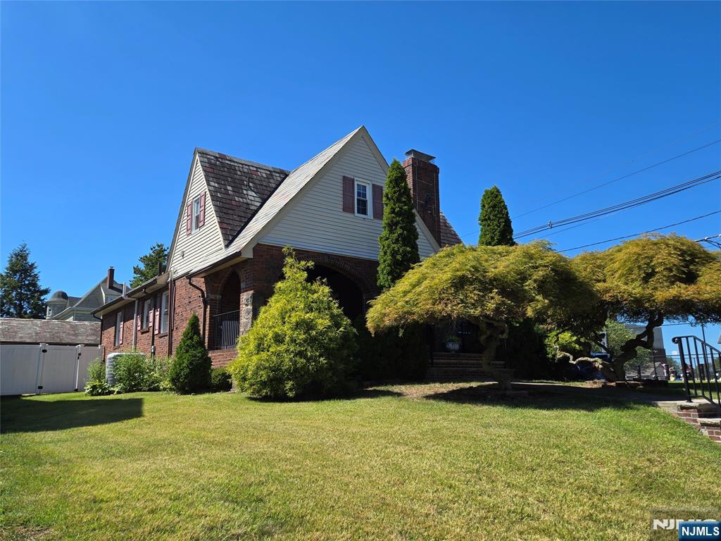 304 Henry Street,Hasbrouck Heights, NJ 07604