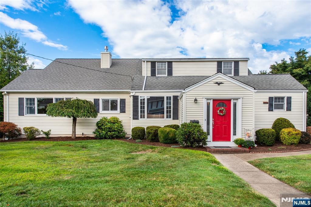 92 Locust Avenue,Emerson, NJ 07630