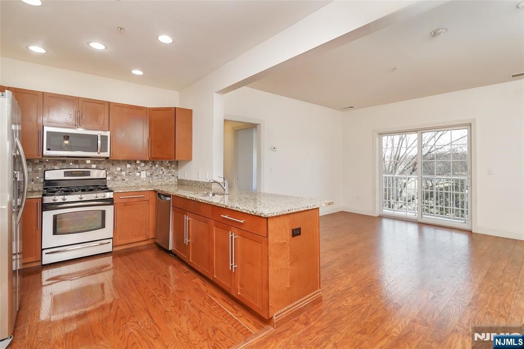 3203 Windsor Park Court,Englewood, NJ 07631