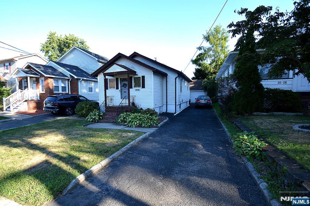 25-10 Berdan Avenue,Fair Lawn, NJ 07410