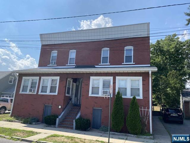 211 Mountain Way,Lyndhurst, NJ 07071