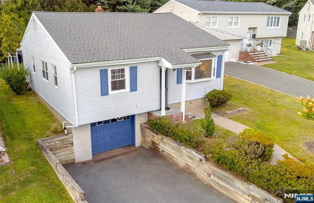 7 Shrump Place,West Orange, NJ 07052