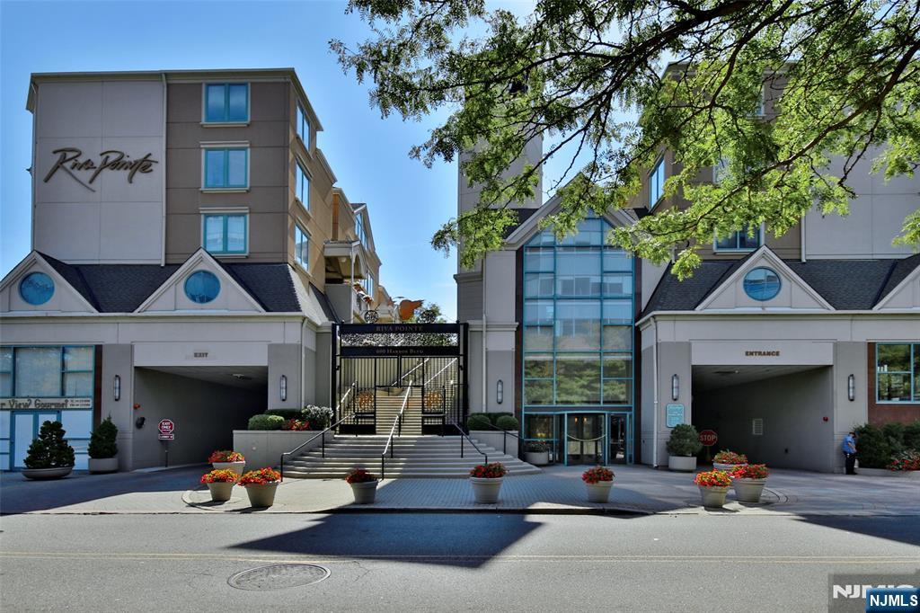 600 Harbor Boulevard,Weehawken, NJ 07086