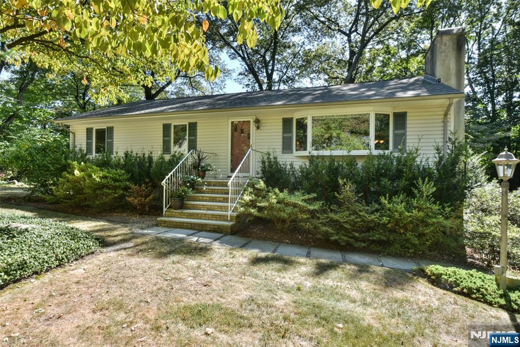 4 Dogwood Trail,Kinnelon Borough, NJ 07405