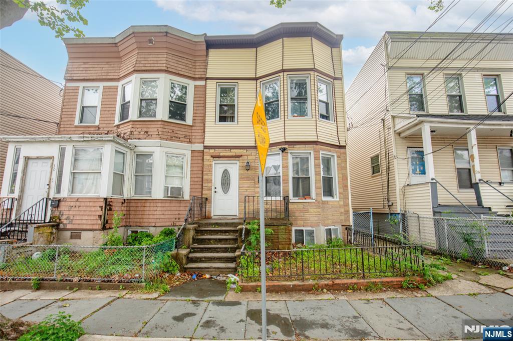 28 Clarke Avenue,Jersey City, NJ 07304