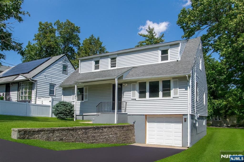 121 Washington Place,Teaneck, NJ 07666