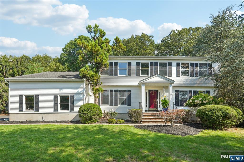 23 Herlihy Drive,Mahwah, NJ 07430