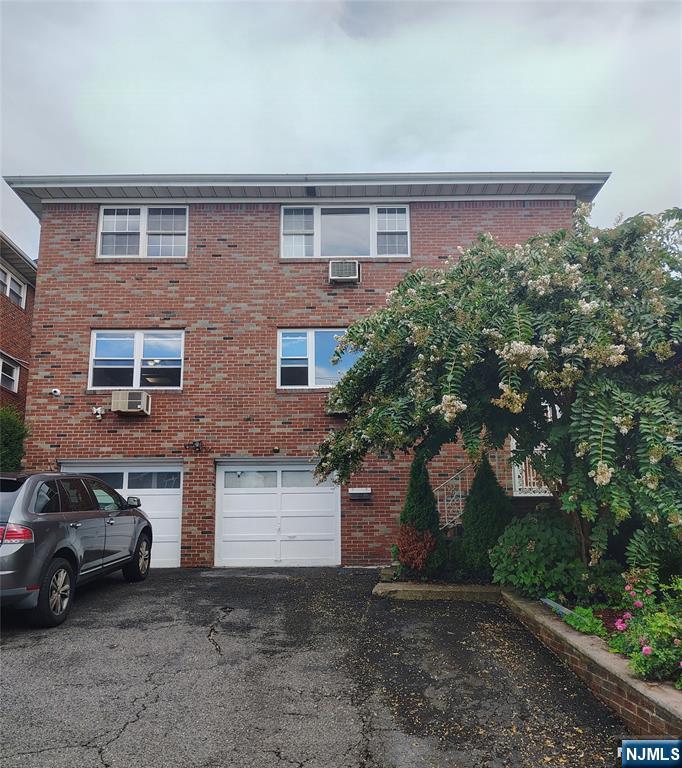 222 11th ,Palisades Park, NJ 07650