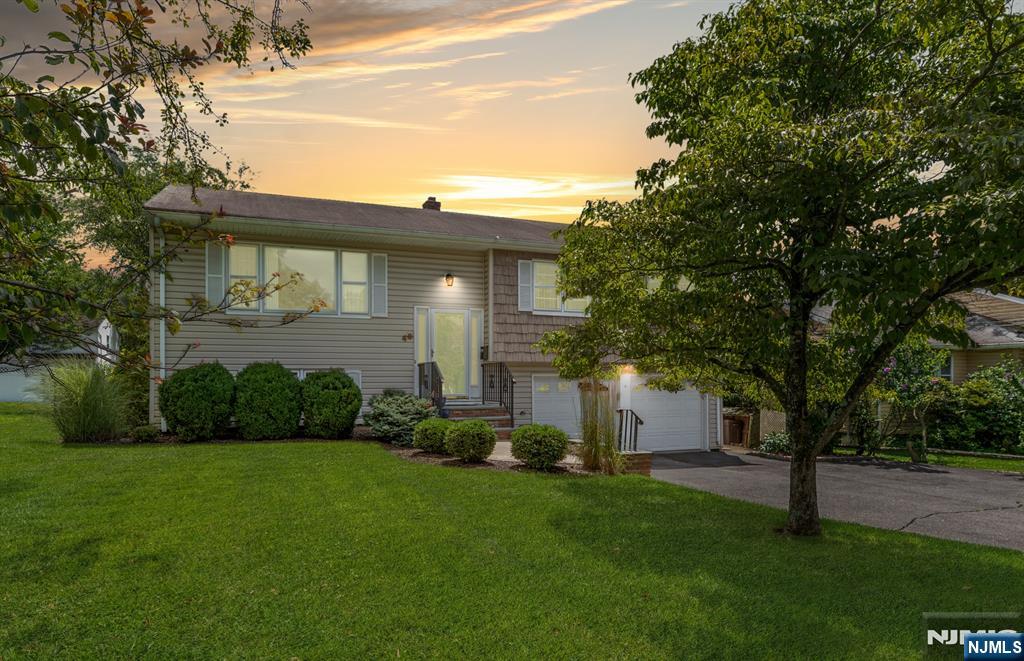 46 McCall Avenue,Livingston, NJ 07039