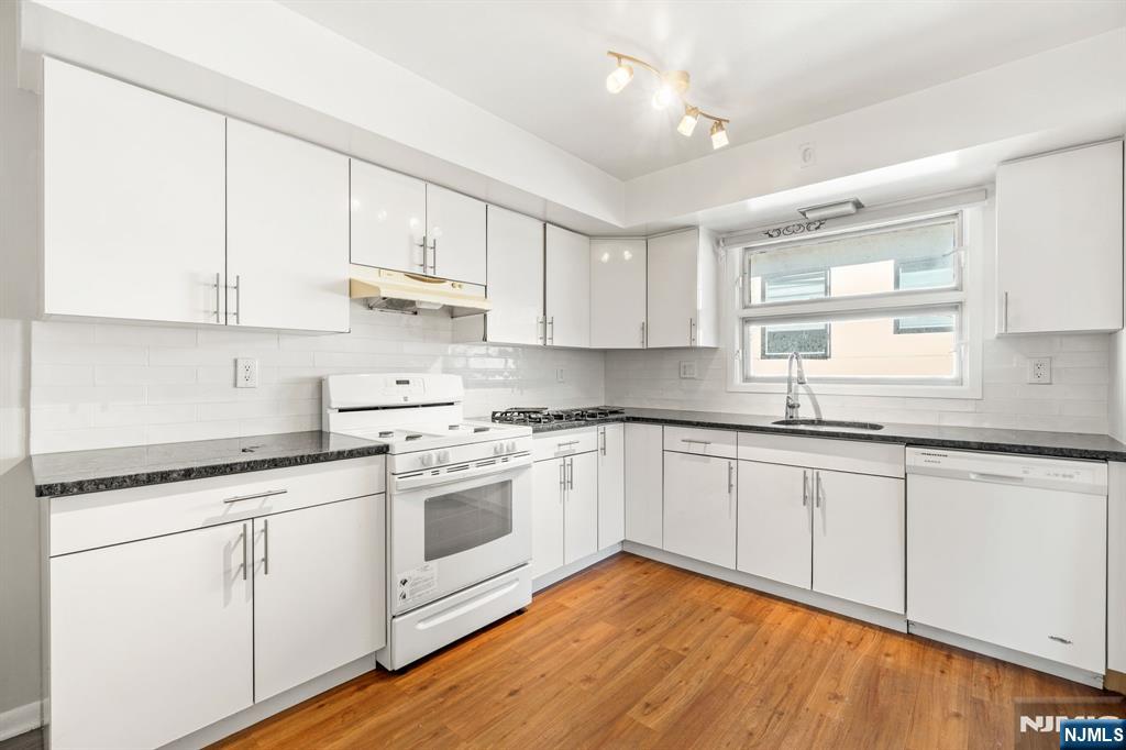 24 Ruby Avenue,Palisades Park, NJ 07650