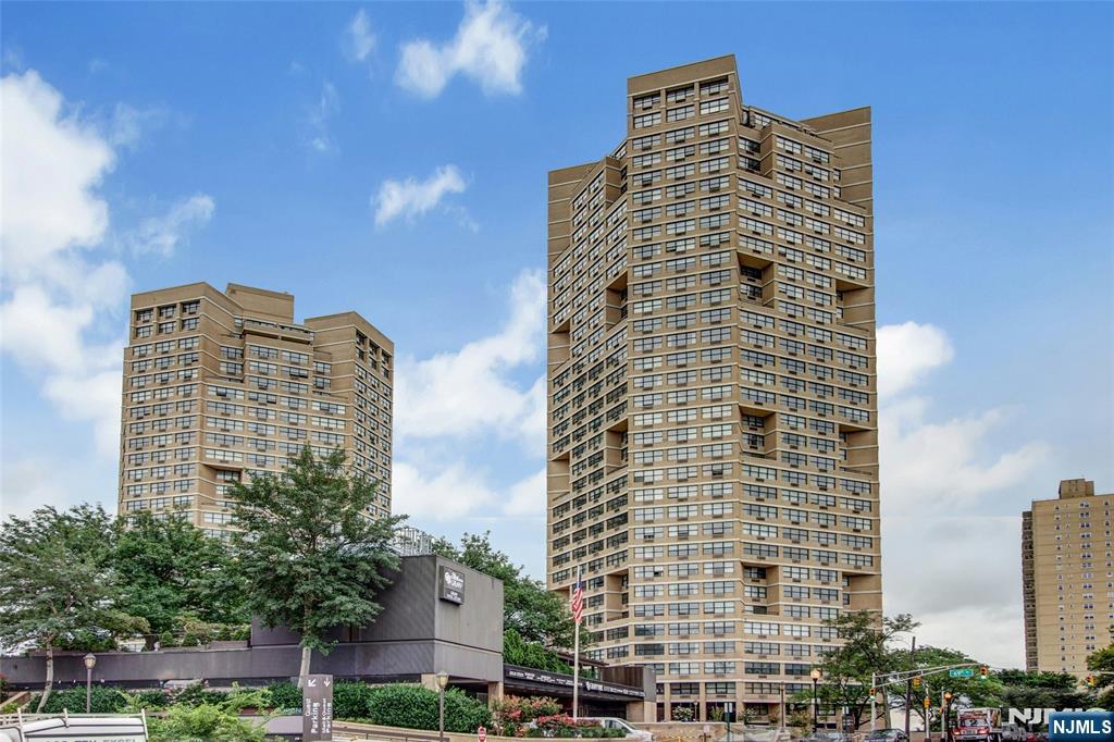 7000 Kennedy Boulevard,Guttenberg, NJ 07093