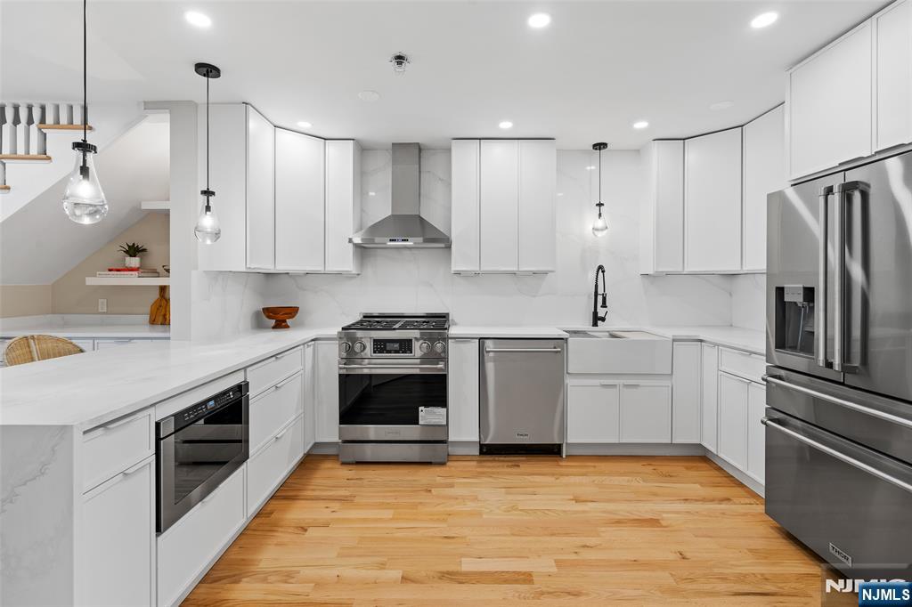 306 Grand Street,Jersey City, NJ 07302