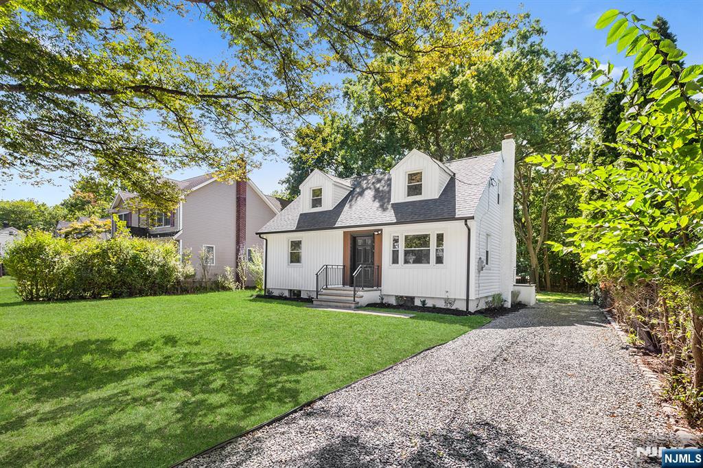 586 Grove Street,Ridgewood, NJ 07450