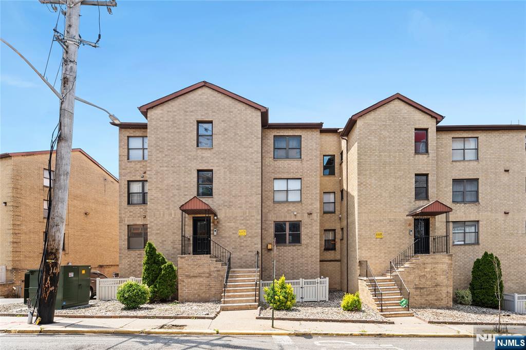 6601 Granton Avenue,North Bergen, NJ 07047
