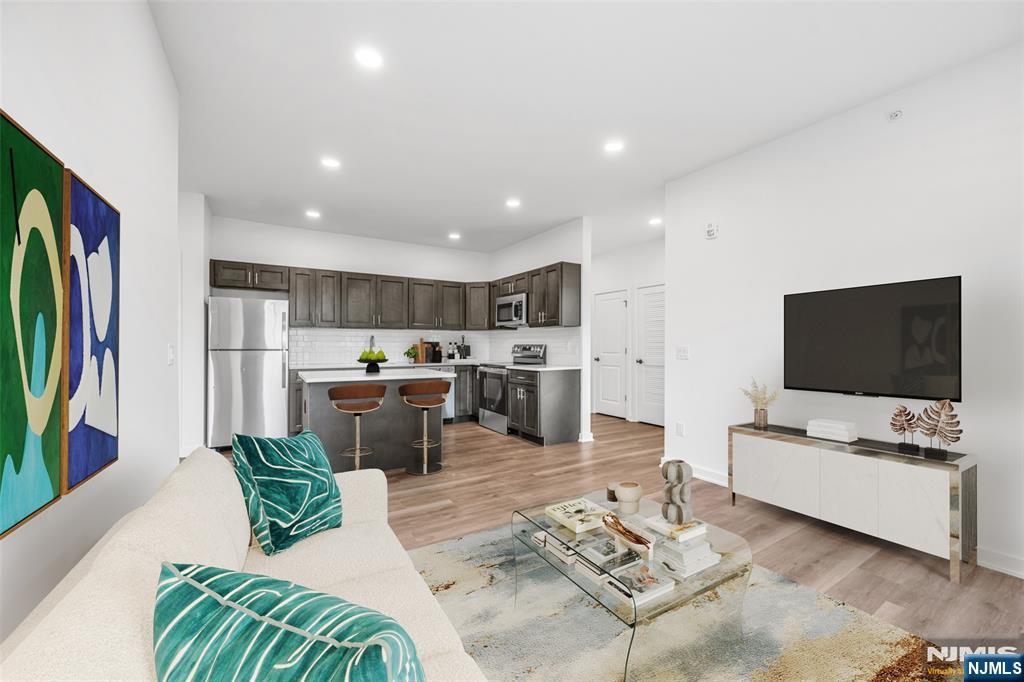 315 Railroad Avenue,East Rutherford, NJ 07073