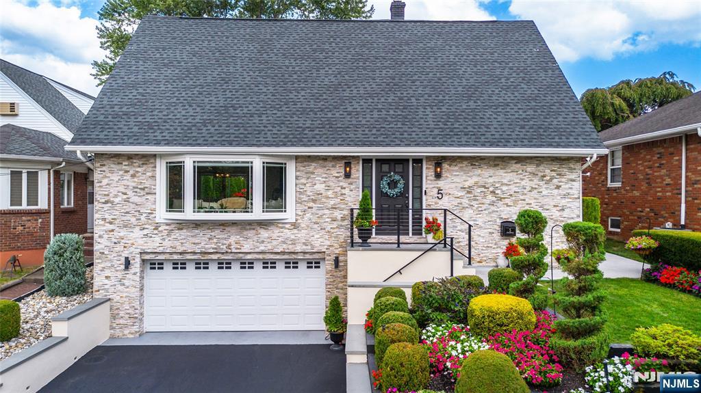 5 Greenwood Avenue,Elmwood Park, NJ 07407