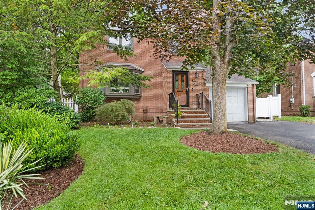 72 Hillside Avenue,Westwood, NJ 07675