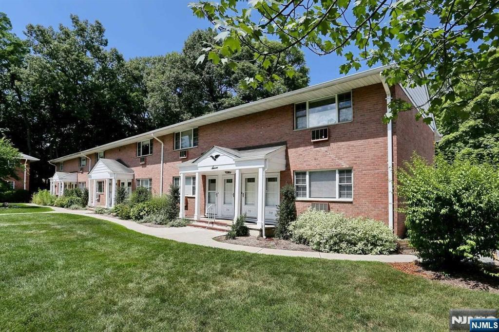 712 Washington Drive,Ramsey, NJ 07446