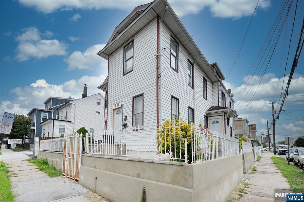 520 25th Street,Paterson, NJ 07514