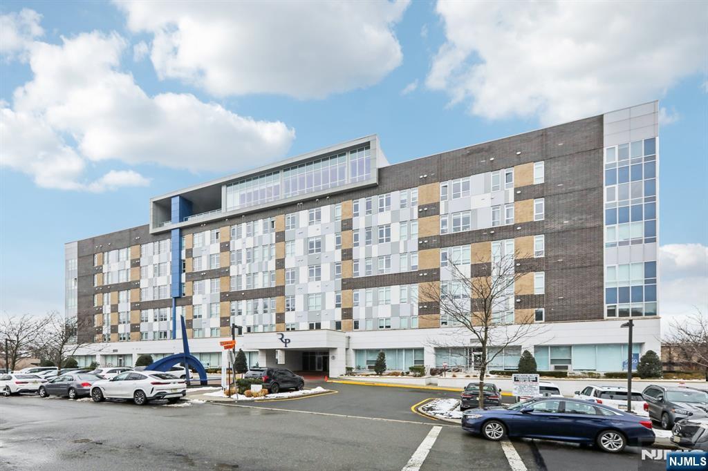 1 Executive Drive,Fort Lee, NJ 07024