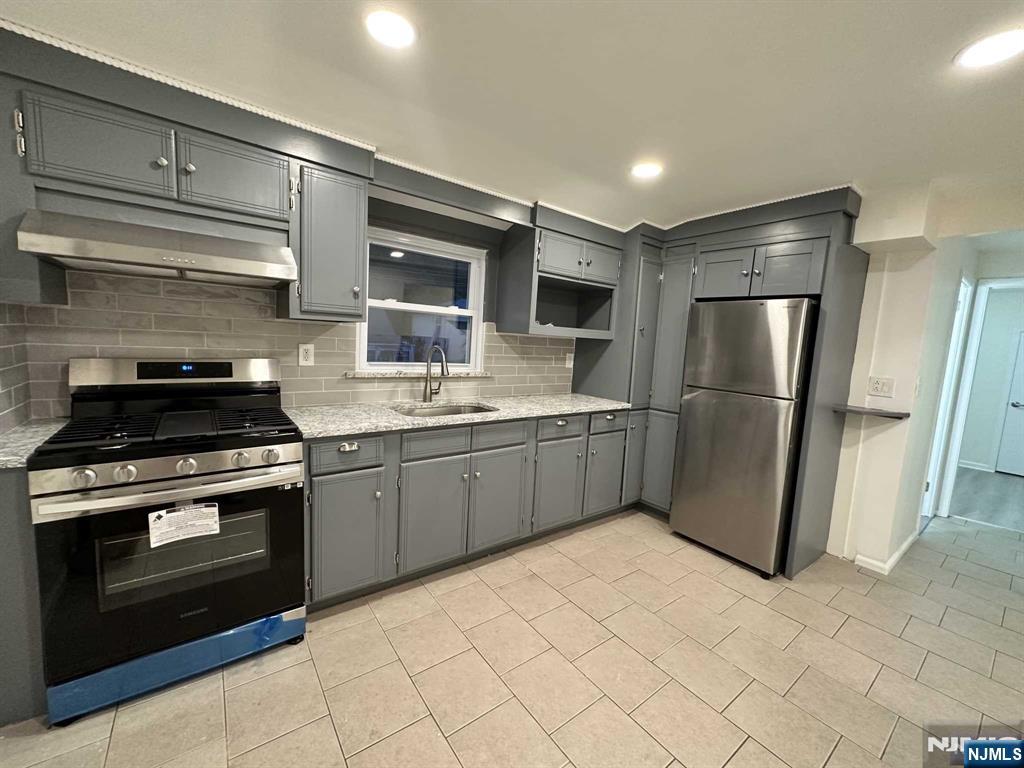 231 Falmouth Avenue,Elmwood Park, NJ 07407