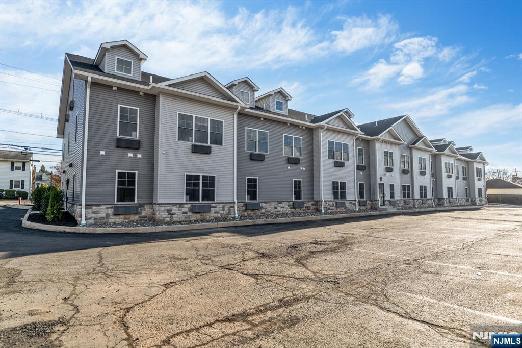 66 Mount Prospect Avenue,Clifton, NJ 07013