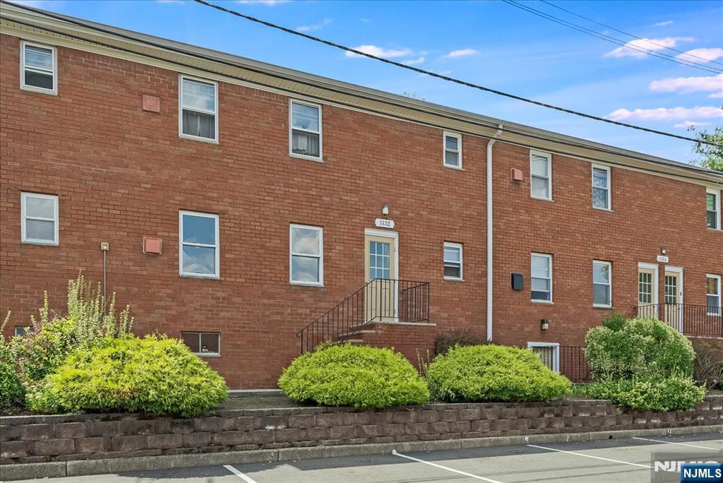 1132 Valley Road,Wayne, NJ 07470