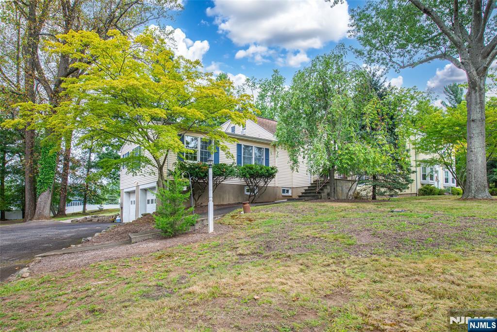 301 Central Avenue,West Caldwell, NJ 07006